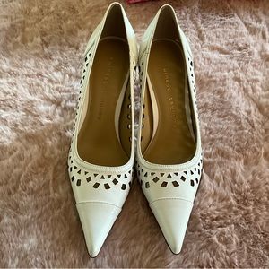 Chinese Laundry Pumps